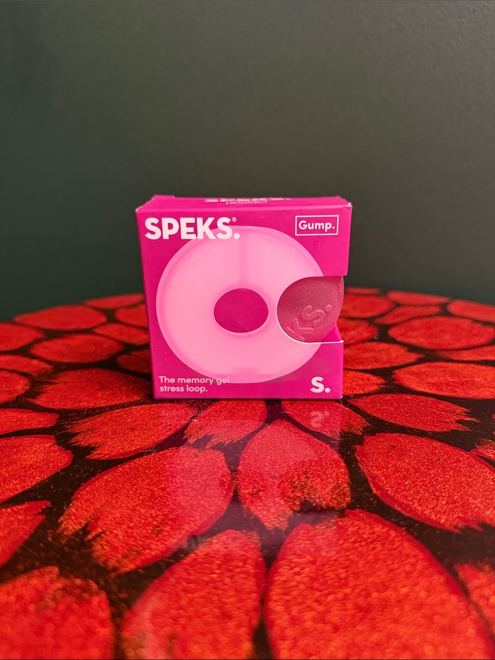 Speks Gump Memory Gel Stress Loop - Pink